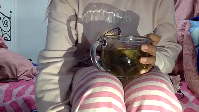 sharonlopez9611 online show from 11-13-25, 03:38