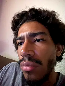 Mineirinho043 online show from 11-20-25, 10:15