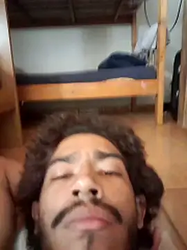 Mineirinho043 online show from 12-05-25, 06:26