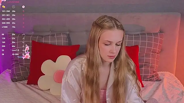 Snapshot of soft_babe chatting on 02-09-26, 09:30 soft babe online show from 02-09-26, 09:30