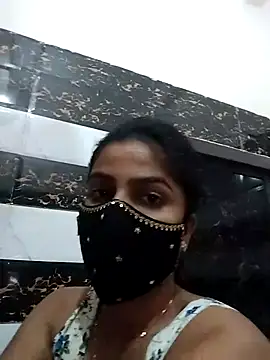 Snapshot of fuungirl38 chatting on 04-19-26, 06:10 fuungirl38 online show from 04-19-26, 06:10
