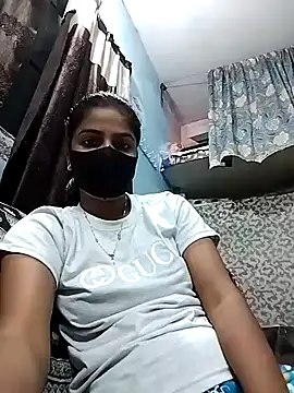 Snapshot of fuungirl38 chatting on 05-07-26, 05:29 fuungirl38 online show from 05-07-26, 05:29