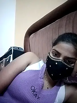 Snapshot of fuungirl38 chatting on 05-11-26, 03:51 fuungirl38 online show from 05-11-26, 03:51