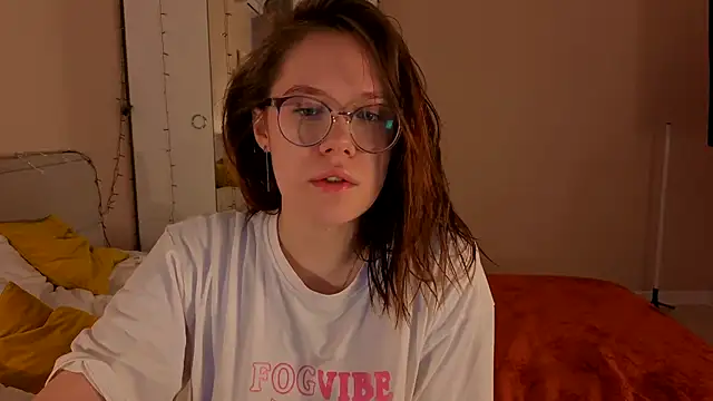 Mia Luw online show from 01-13-26, 04:29