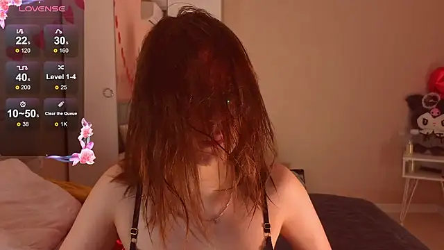 Mia Luw online show from 02-13-26, 01:18