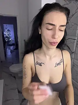 Celine Roxelle online show from 12-20-25, 05:53