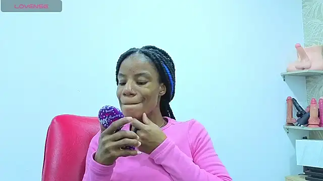 dafnnelewis online show from 07-10-26, 11:24