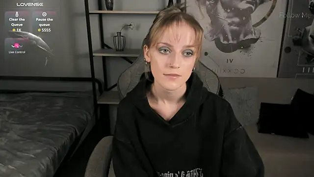 KiraMontoya online show from 12-19-25, 06:04