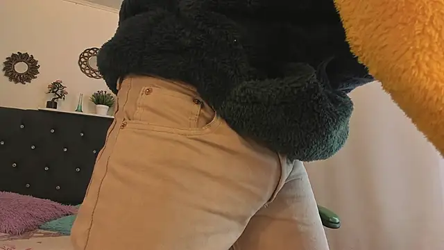 Golden-Boyy online show from 10-03-25, 03:58