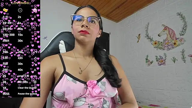alisson hoffman05 online show from 05-18-26, 02:34