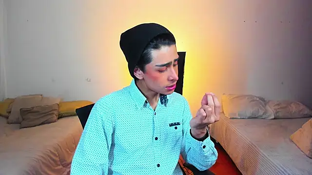 Snapshot of steve__gray chatting on 02-27-25, 06:53 steve  gray online show from 02-27-25, 06:53