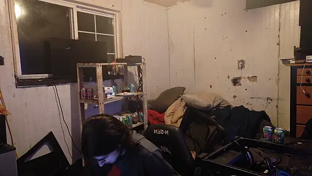 nuttyking2022 online show from 11-21-25, 01:37