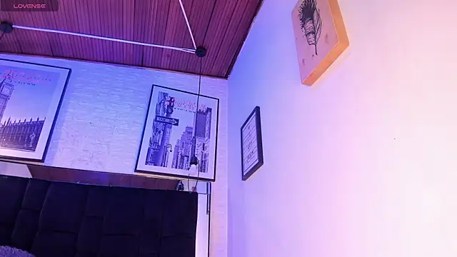 tylla  online show from 11-11-25, 03:28