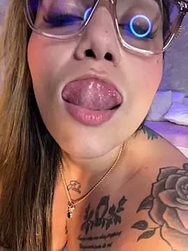 Madissonlove 1 online show from 05-16-26, 02:19