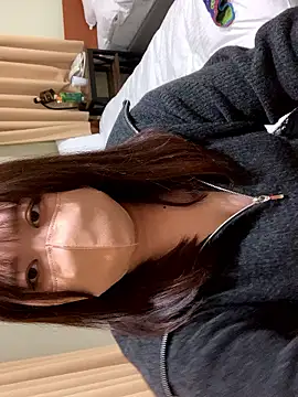 Snapshot of mitarashi_awww chatting on 02-25-25, 08:36 mitarashi awww online show from 02-25-25, 08:36