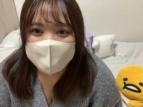 Snapshot of mitarashi_awww chatting on 03-08-25, 10:22 mitarashi awww online show from 03-08-25, 10:22