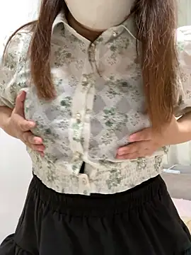 Snapshot of mitarashi_awww chatting on 09-21-25, 01:13 mitarashi awww online show from 09-21-25, 01:13