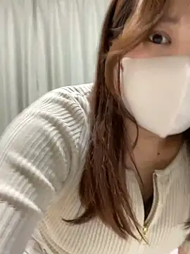 Snapshot of mitarashi_awww chatting on 09-23-25, 01:14 mitarashi awww online show from 09-23-25, 01:14