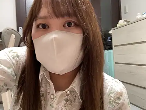 Snapshot of mitarashi_awww chatting on 10-01-25, 12:33 mitarashi awww online show from 10-01-25, 12:33