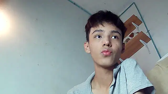 ChavoOT online show from 03-23-25, 01:20