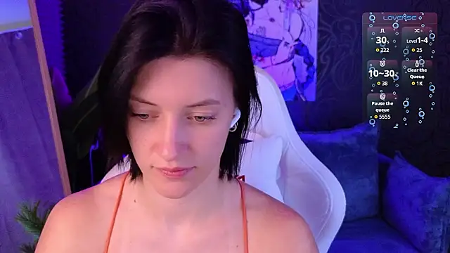 roxy riot  online show from 03-25-26, 01:33