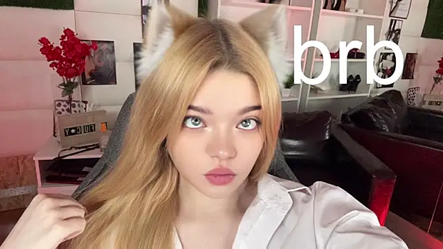 AdeleCartier online show from 02-27-25, 03:36