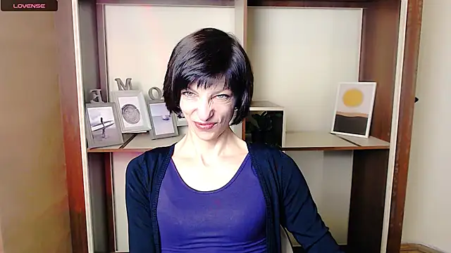 AngeliaFlow  online show from 10-09-25, 07:17