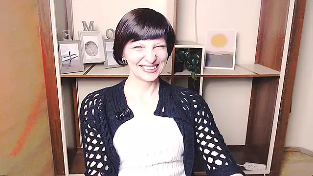  AngeliaFlow  online show from 04-01-26, 01:52