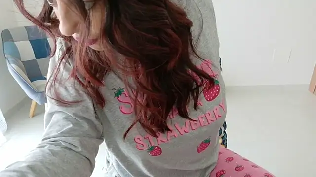 bambolina sexy1985 online show from 04-15-26, 09:16