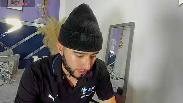 Noa Bonucci online show from 03-08-25, 03:45