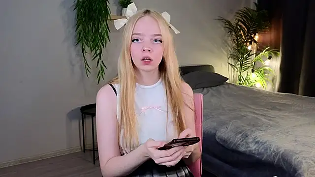 Bellla Murrr online show from 03-04-25, 09:32