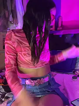 Skye Moore online show from 04-21-26, 03:02