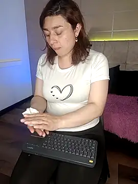  michonne  online show from 10-02-25, 09:00