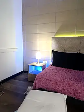  michonne  online show from 12-19-25, 03:57