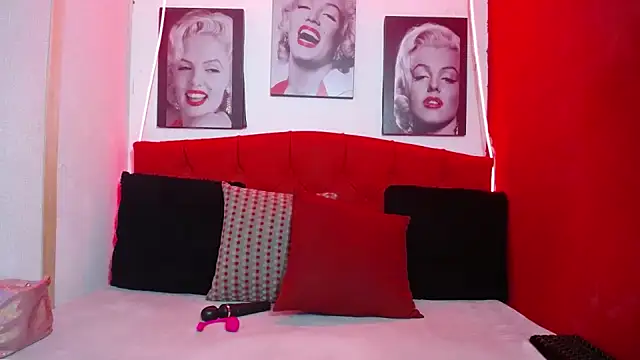 Tiana Ebony18 online show from 04-15-26, 12:23