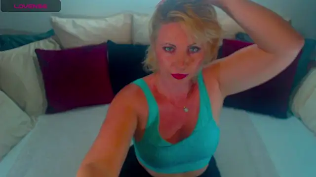 Lex McQueen online show from 05-12-26, 08:06