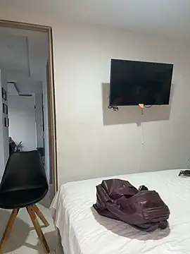 Tana latin online show from 04-14-26, 10:49