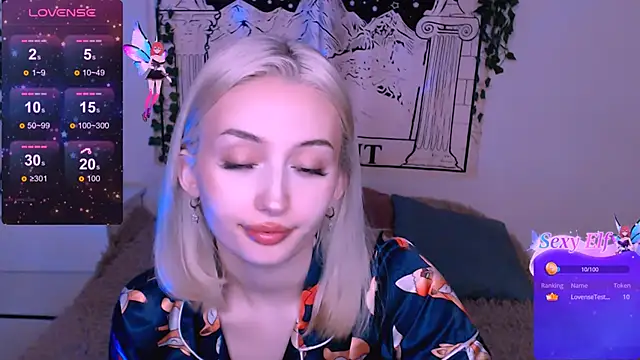 Snapshot of beauty_blonde chatting on 02-16-25, 10:32 beauty blonde online show from 02-16-25, 10:32