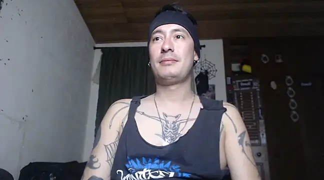 vampireathome online show from 02-07-25, 05:41