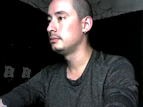 vampireathome online show from 11-18-25, 03:56