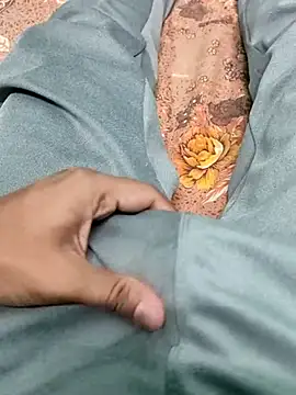 Snapshot of Yashkumar_0697 chatting on 03-20-25, 07:04 Yashkumar 0697 online show from 03-20-25, 07:04