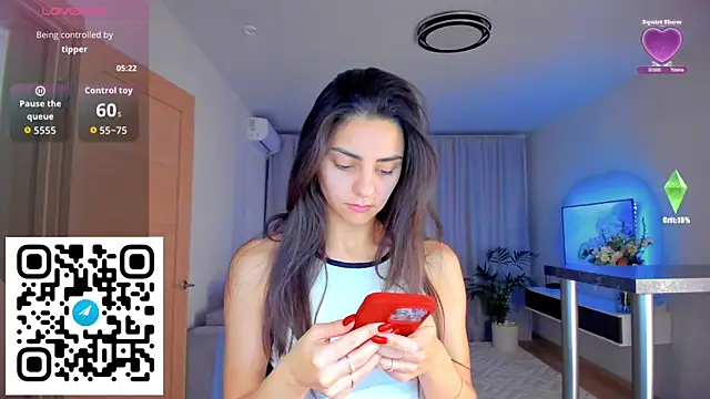 EmiliaZen online show from 10-30-25, 02:18