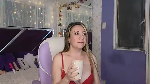 Snapshot of Dary_walker chatting on 03-13-25, 11:51 Dary walker online show from 03-13-25, 11:51