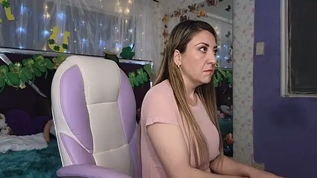 Snapshot of Dary_walker chatting on 03-22-25, 12:04 Dary walker online show from 03-22-25, 12:04