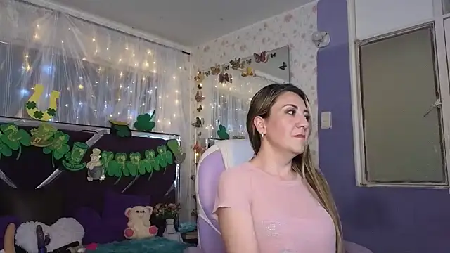 Snapshot of Dary_walker chatting on 03-22-25, 06:14 Dary walker online show from 03-22-25, 06:14