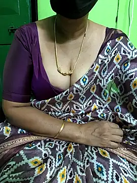 Snapshot of niiveditha chatting on 03-20-25, 12:30 niiveditha online show from 03-20-25, 12:30