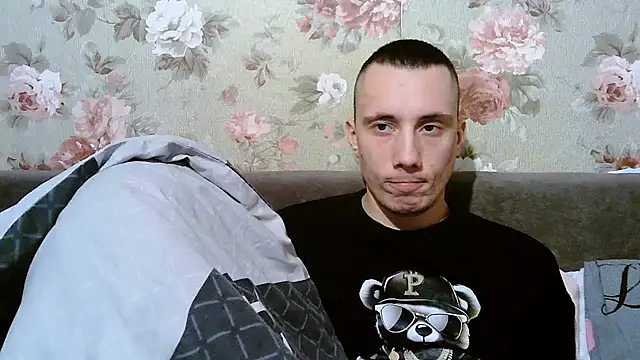 Snapshot of Big_men4422 chatting on 02-23-25, 03:40 Big men4422 online show from 02-23-25, 03:40