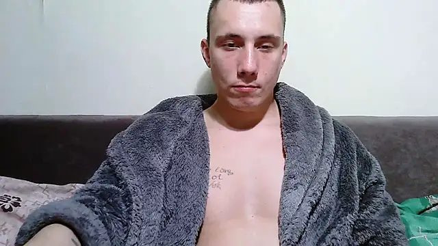 Snapshot of Big_men4422 chatting on 03-06-25, 02:29 Big men4422 online show from 03-06-25, 02:29