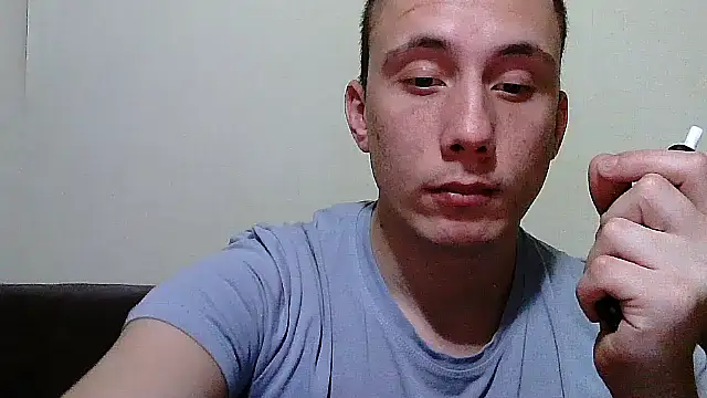 Snapshot of Big_men4422 chatting on 03-10-25, 03:52 Big men4422 online show from 03-10-25, 03:52