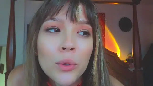 Snapshot of DemiDee chatting on 02-08-25, 09:46 DemiDee online show from 02-08-25, 09:46